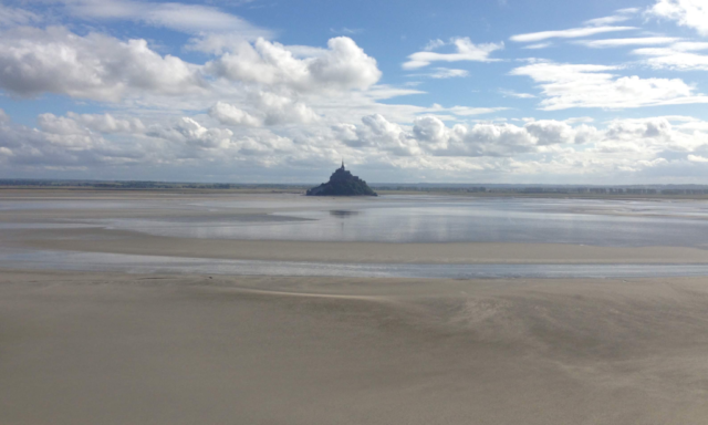 Mont Saint Michel et sa baie mont saint michel baie pieds traversee ludo
